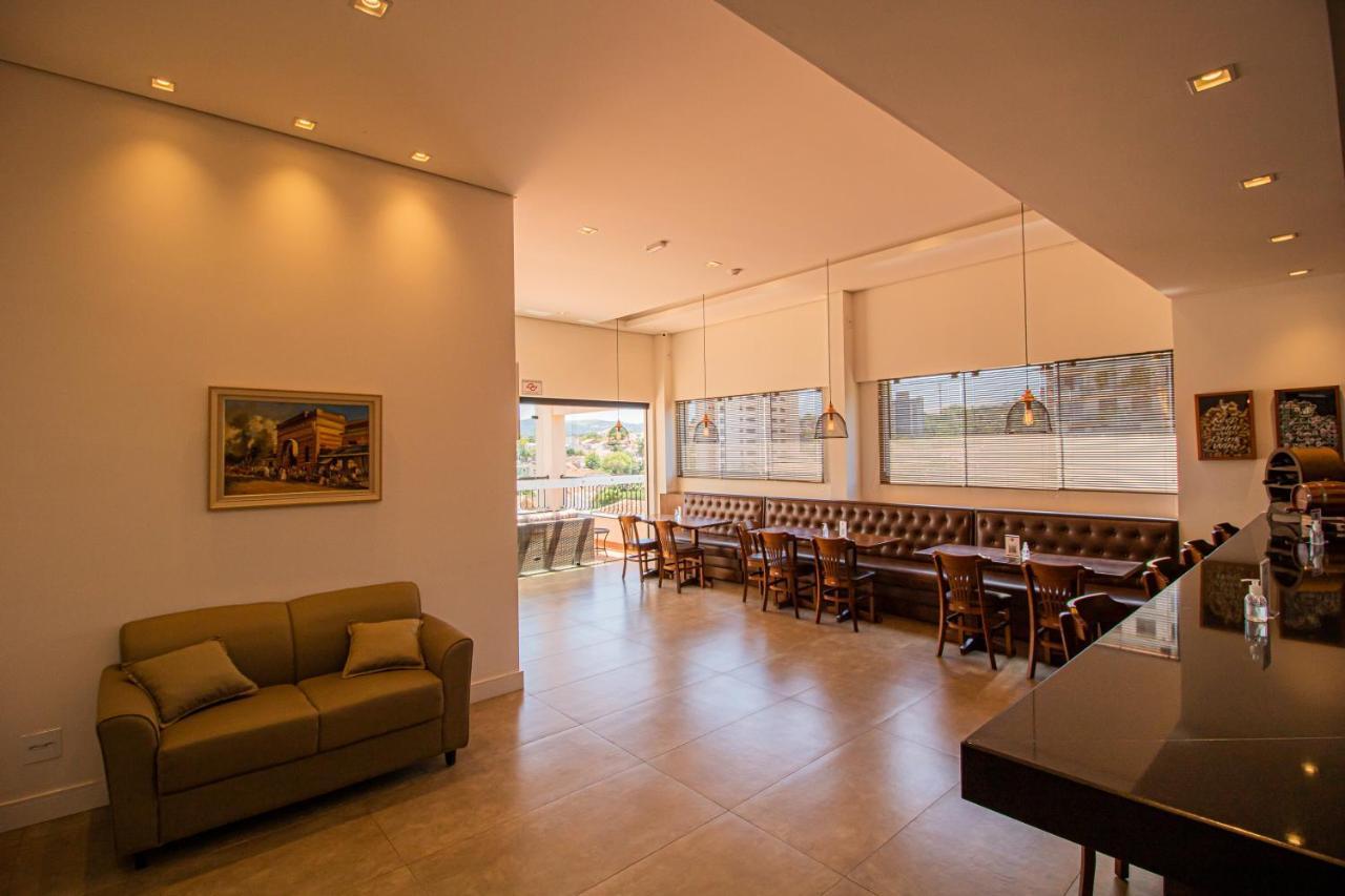 Prado Hotel أمبارو المظهر الخارجي الصورة