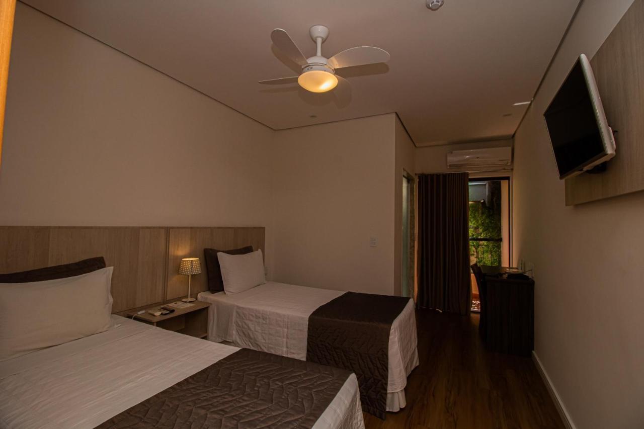 Prado Hotel أمبارو المظهر الخارجي الصورة