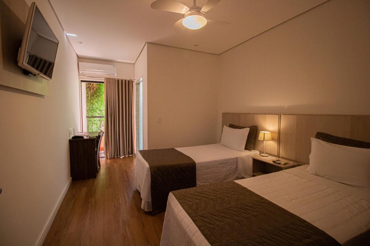 Prado Hotel أمبارو المظهر الخارجي الصورة